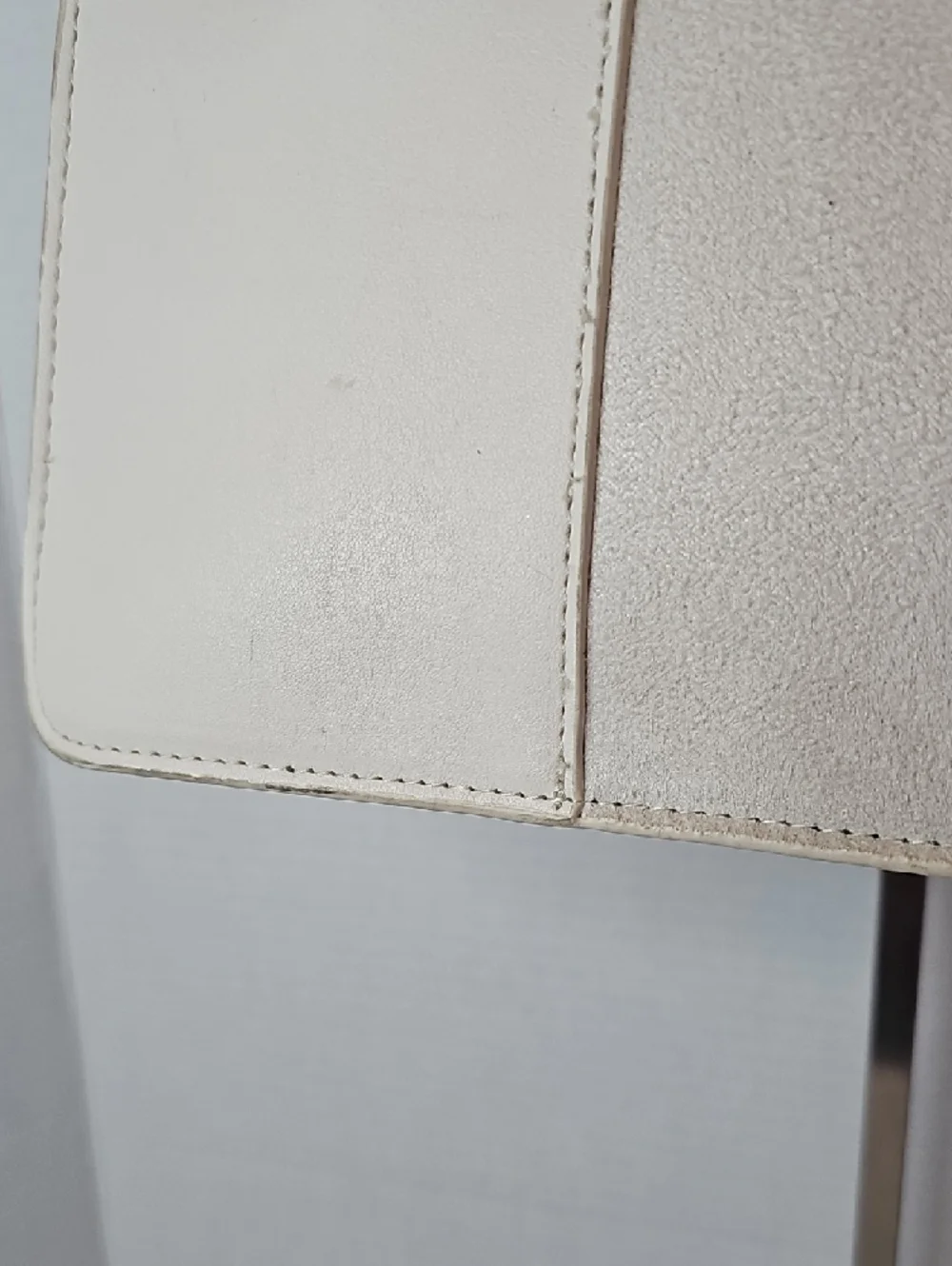 Steve Madden Cream Satchel with Gold Logo and Floral Scarf Accent - Picture 2 of 8